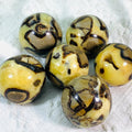 Wholesale Bulk Polished Unique Dragon Septarian Sphere Quartz Septarium Crystal Ball Natural Dragon Stone for Rieki Healing