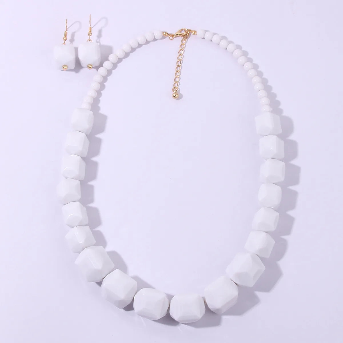 W818 Women's Handmade Acrylic 18K Gold Plated Crystal Rhinestone Jewelry Set White Black Beads Necklace Earring 22 Inches