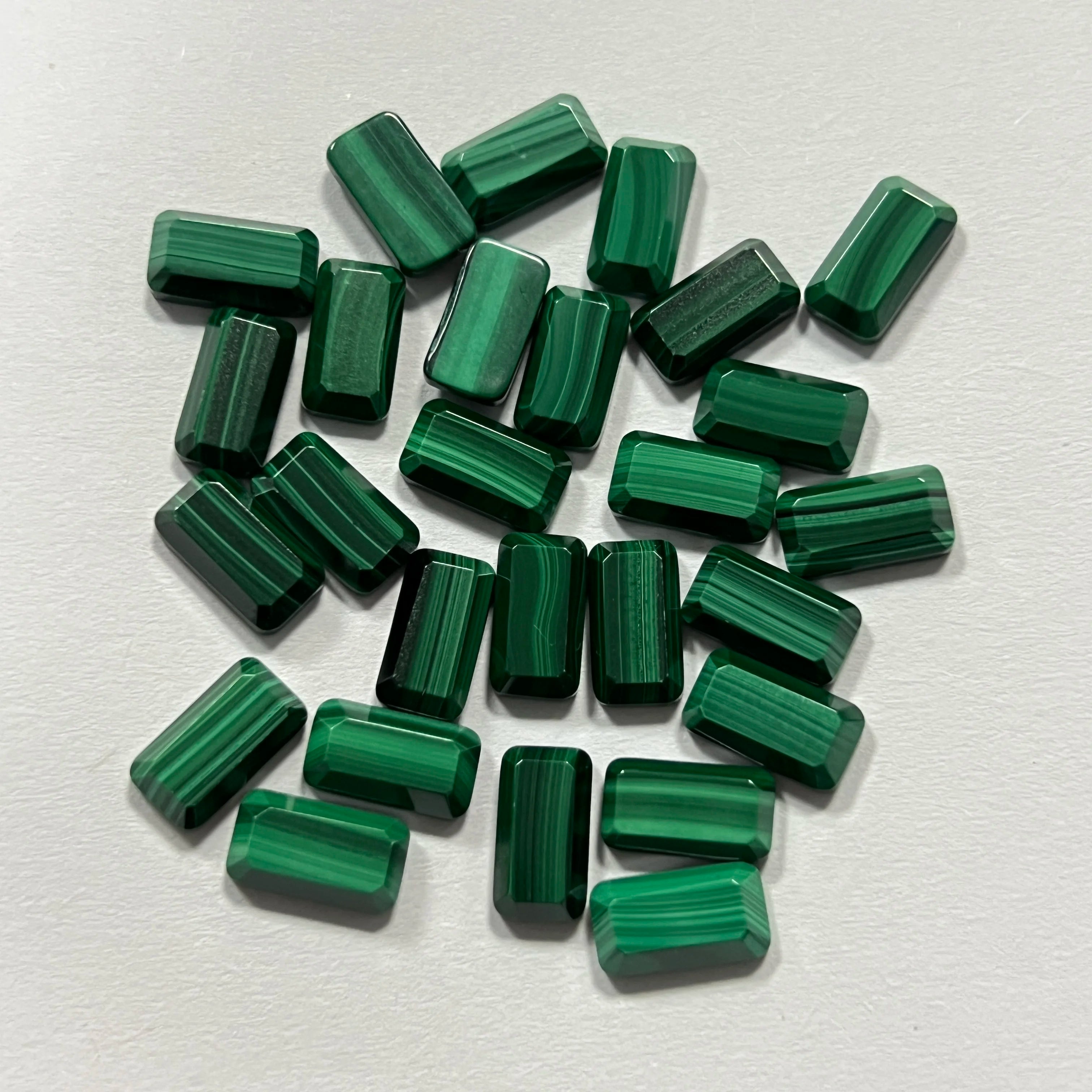 New Shape Malachite Slab Natural Green Malachite 6x11mm Cuboid Irregularity Shape Malachite Stone