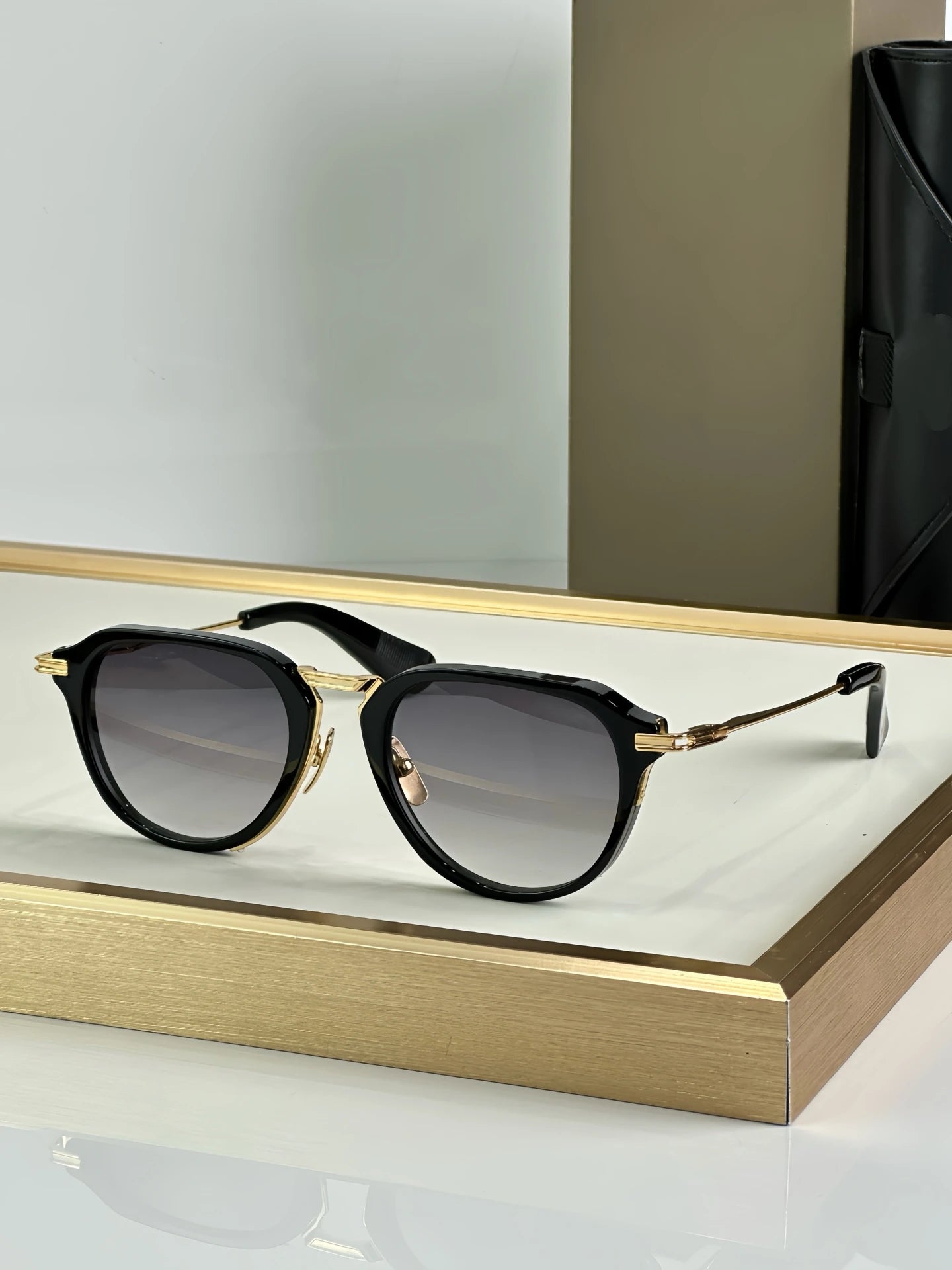 Vintage Round Punk Sunglasses Men's Spring Metal Steampunk Mirror Sun Glasses for Men Women Retro Personality Eyewear