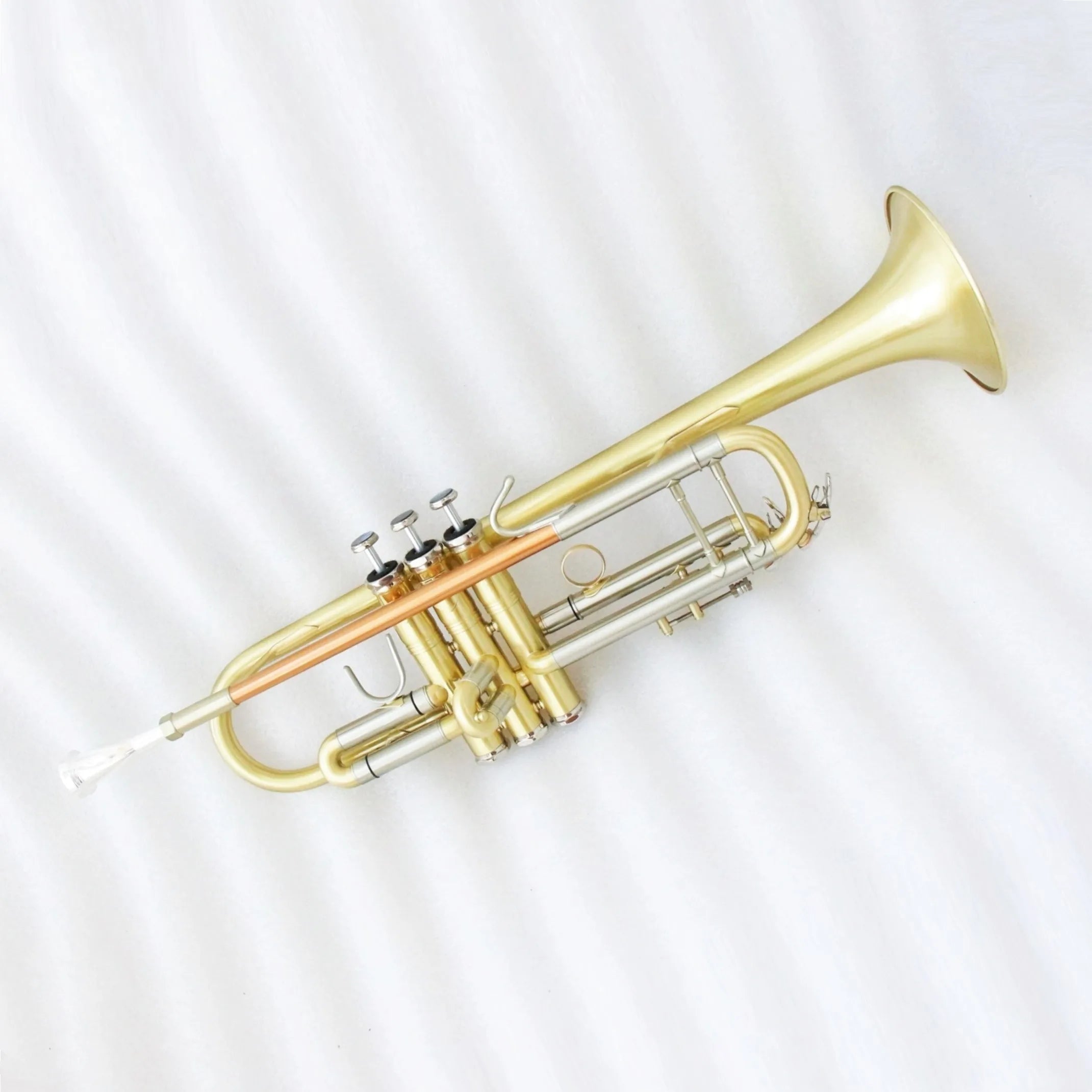 Professional China Bb Trumpet with High Quality Brush Professional Grade Musical Instrument