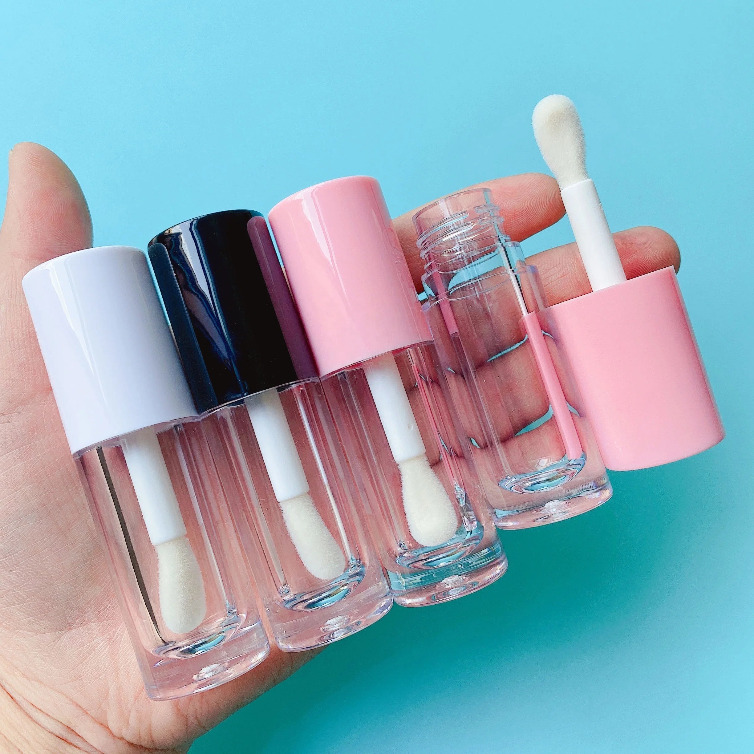 LZ Pack 100pcs Newest Black White Pink Big Applicator Unique Lipgloss Tube Round 6ml Custom Logo Lip Gloss Tubes With Big Wands