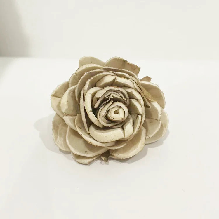 Wholesale Sola Wood Rose Rattan Stick Handmade Magnolia Bouquet Rose Bulk Artificial Wood Hydrangea Reed Diffuser Sola Flowers