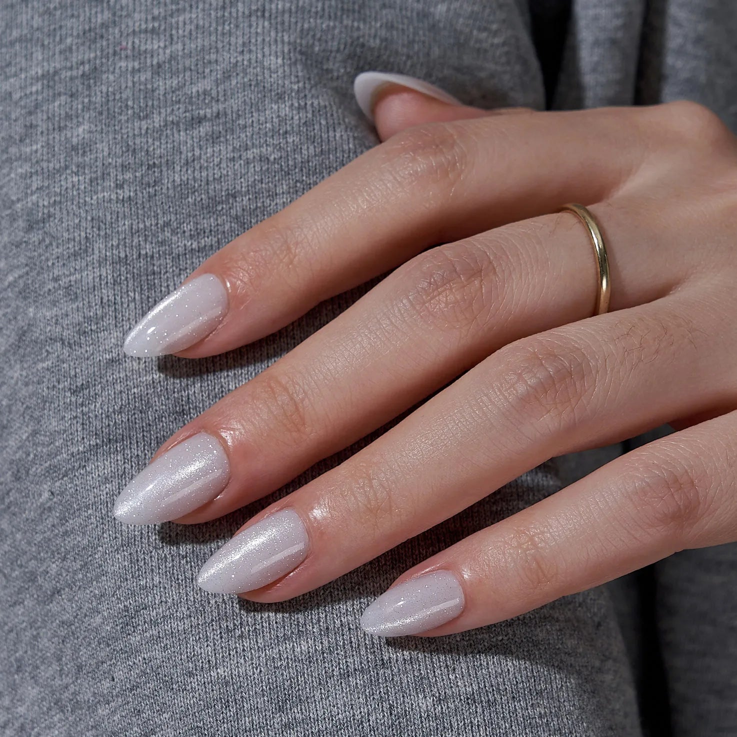 BTArtbox White Cat Eye Artificial False Fake Nails Sets With Glue Wholesale Short Almond Soft Gel Glossy Press on Nails En Gros