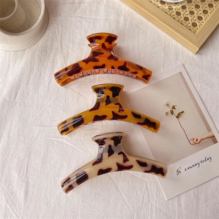 Wholesale High Quality Acrylic Fashion Japan/Korean Style Large Hair Claw Clip for Women with Custom Logo