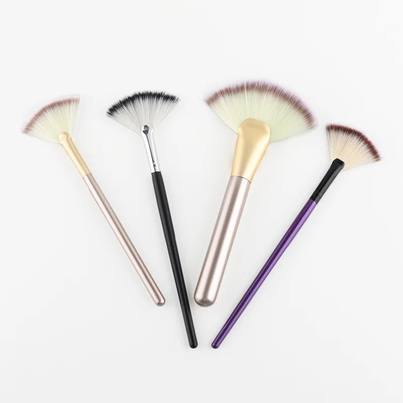 9-Piece 1pc Soft Fan Shape Wood Handle Synthetic Hair Makeup Brush Set for Highlight Concealer & Lip Balm Application