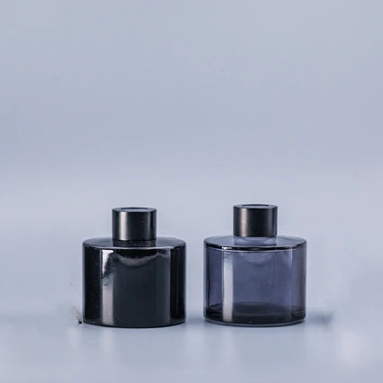 Wholesale Black White Coloured Glass Diffuser Bottle with 100ml 200ml 300ml