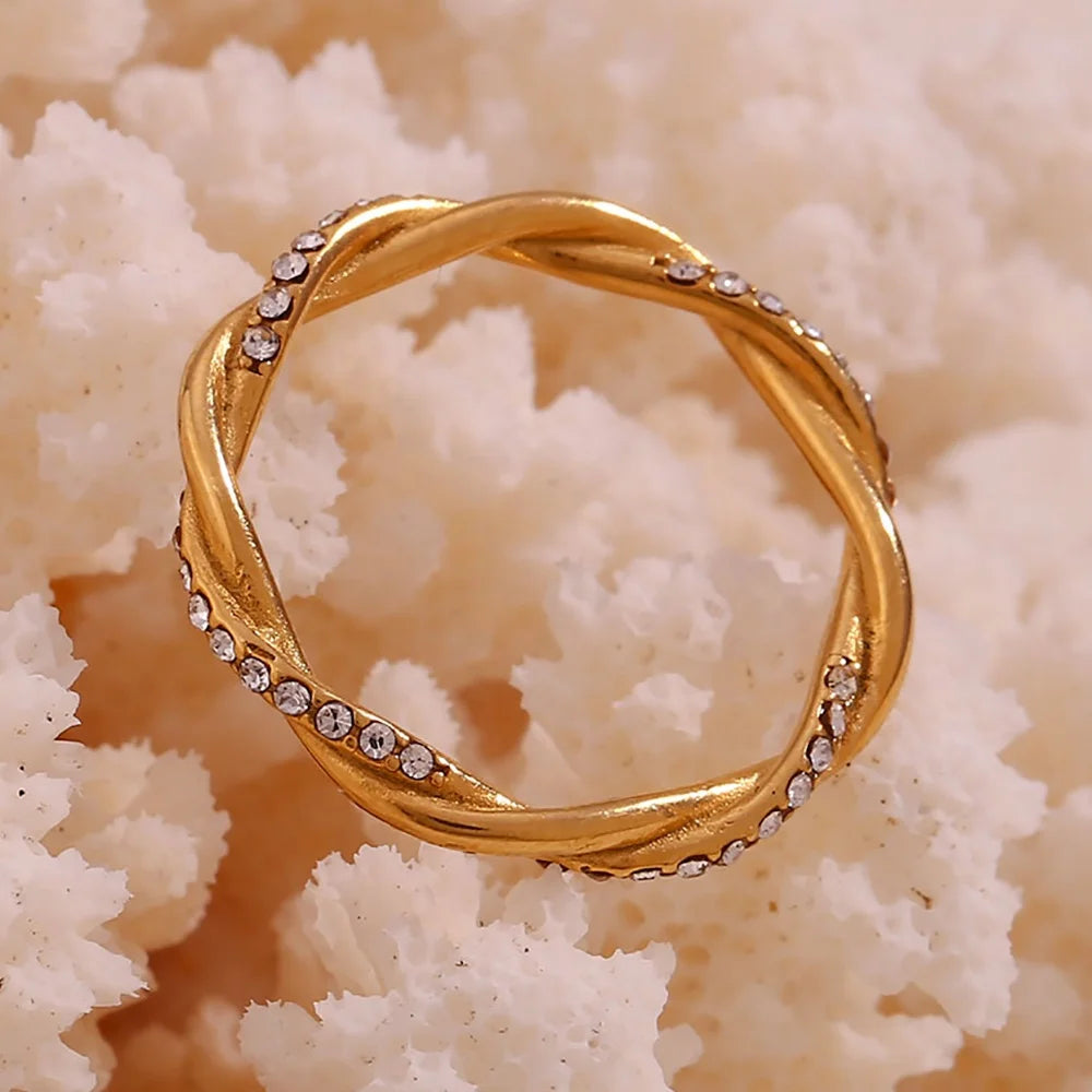 Dreamshow Super Thin Twisted Zircon Ring 18k Gold Plated Stainless Steel Rings Jewelry Women