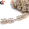 China Factory Wholesale Handmade Rhinestone Lace Fabric Sewing Crystal Acrylic Rhinestone Chain Trims by Yard