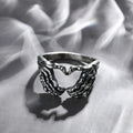 Creative Couple Ring Personality Punk Jewelry Retro Heart-shaped Skull Hand Ring for Men Women