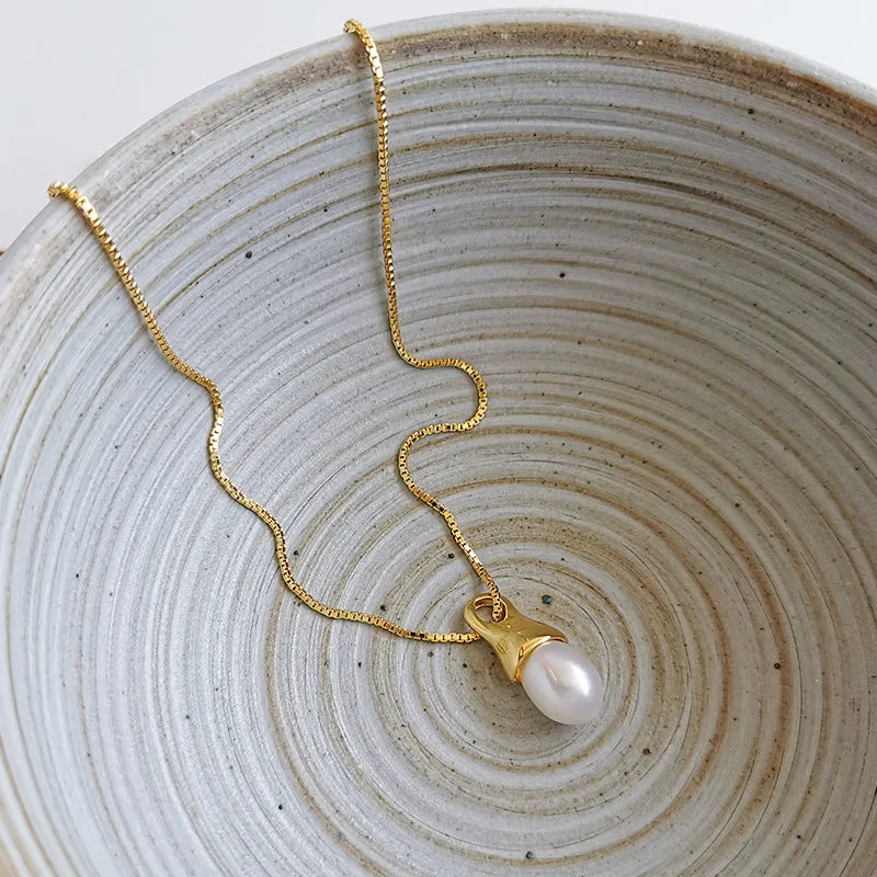 Delicate Gold Plated Box Chain Natural Pearl Pendant Necklace Delicate S925 Sterling Silver Smooth Bulb Pearl Necklace