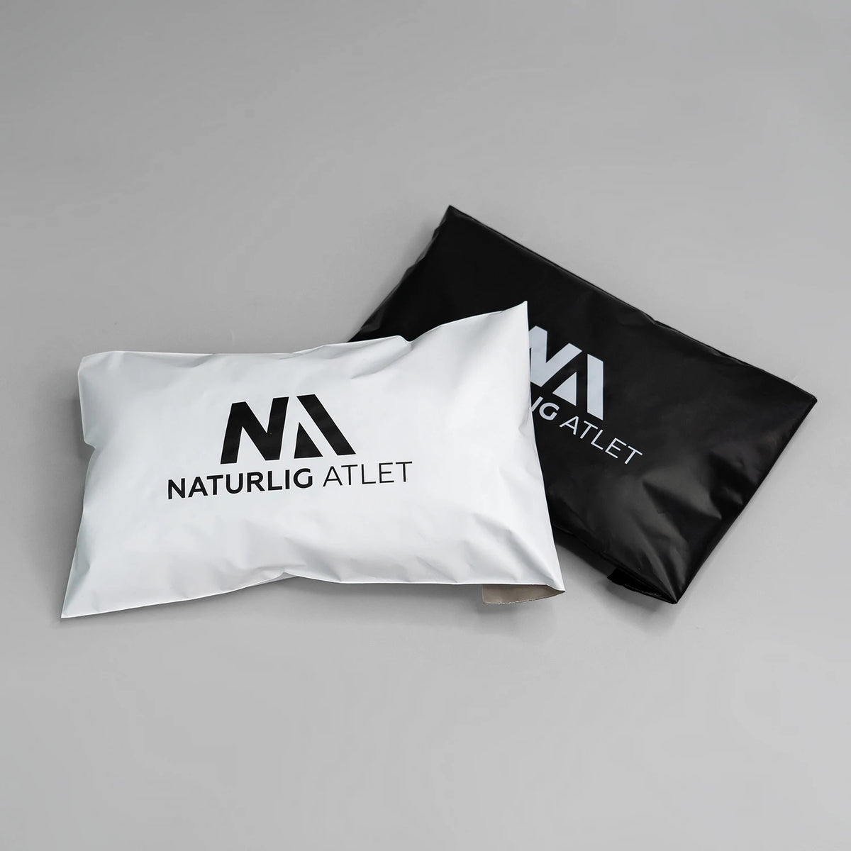 Poly Mailer Big Black and White Packaging A3 Mailing Polymailers Shipping Bags for Clothing Delivery of Products Postal Mail