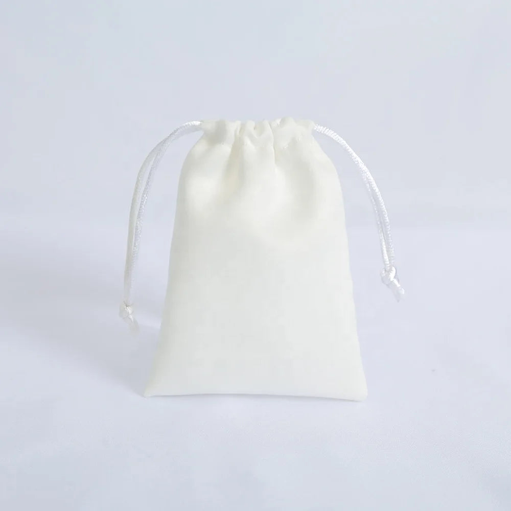 High Quality 7*9cm White Silk Jewelry Gift Drawstring Bag New Design Dense Satin Velvet Pouch Packaging Elegant and Elegant