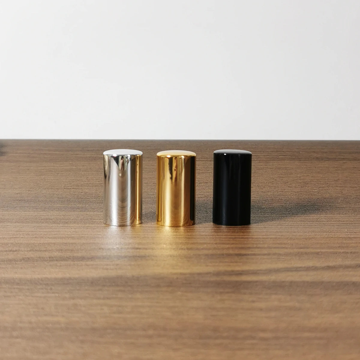 Factory Direct Sales High Quality 13mm 15mm 18mm Caliber Gold Silver Black Good Perfume Cap