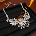 2024 Fashion Jewelry Diamond Inlaid Metal Flower Necklaces Exaggerated Collarbone Chain Silver Leaf Choker Necklace Accessories