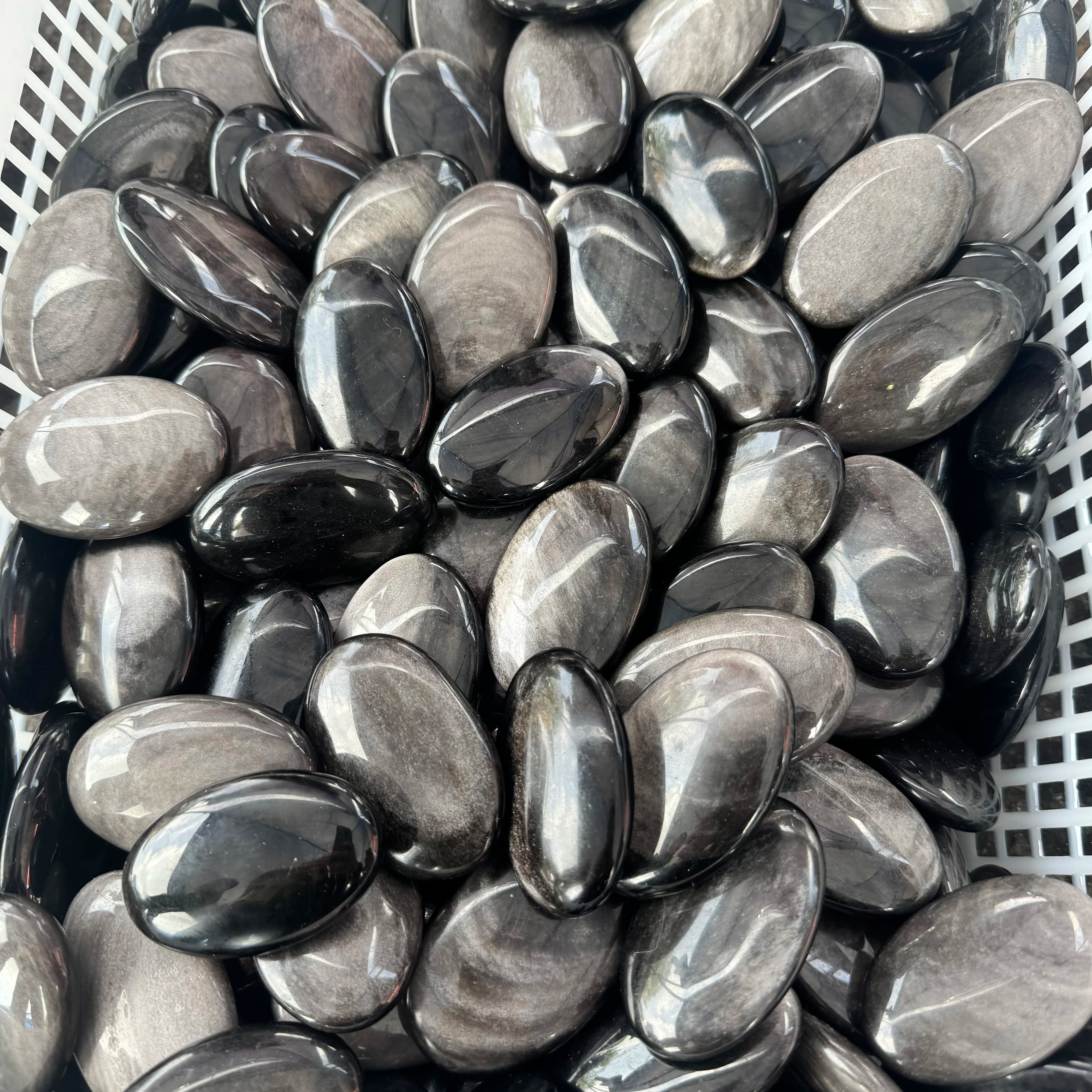 Wholesale Fashionable Natural Silver Obsidian Oval Soapstone Crafted and Polished for Decorative or Gift Use with Mascot Theme