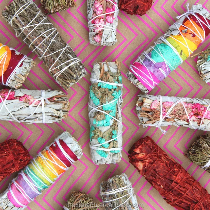 Natural Custom Flowers Smudge Stick With All Flowers Rosemary Dragon Bloods Lavender Fruits in All Sizes Kit Candle in Stock