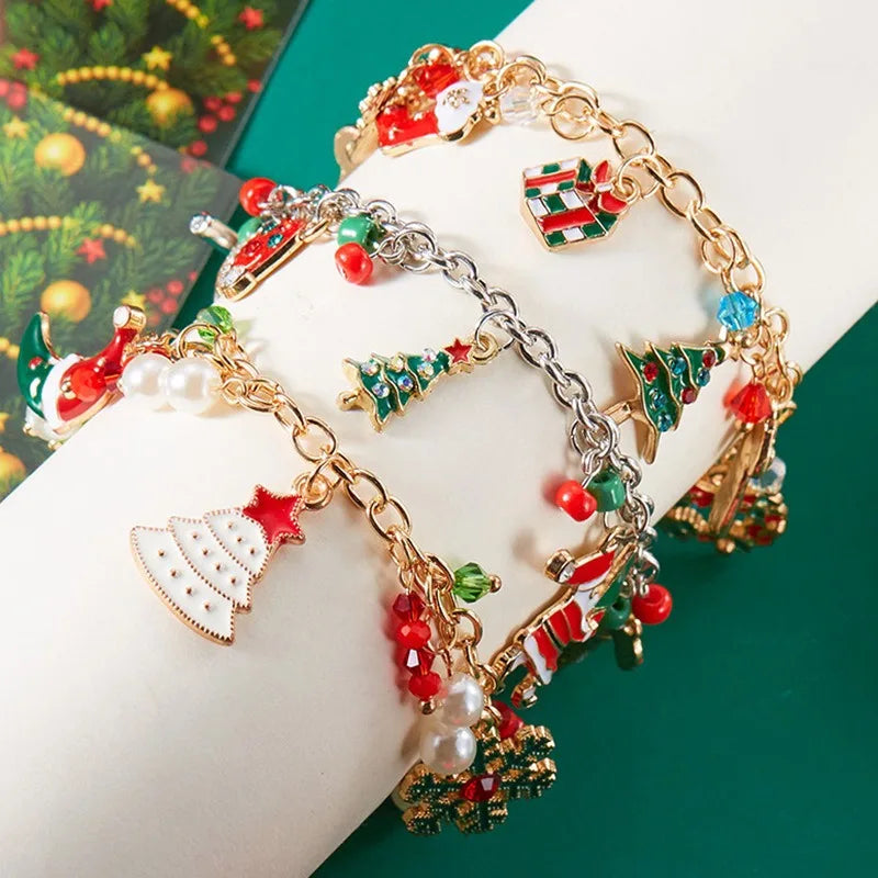 Women's Christian Fashion Christmas Charm Bracelet Imitation Pearl Zinc Alloy Creative Snowflake Elk Bell Tree Pendant Elegant