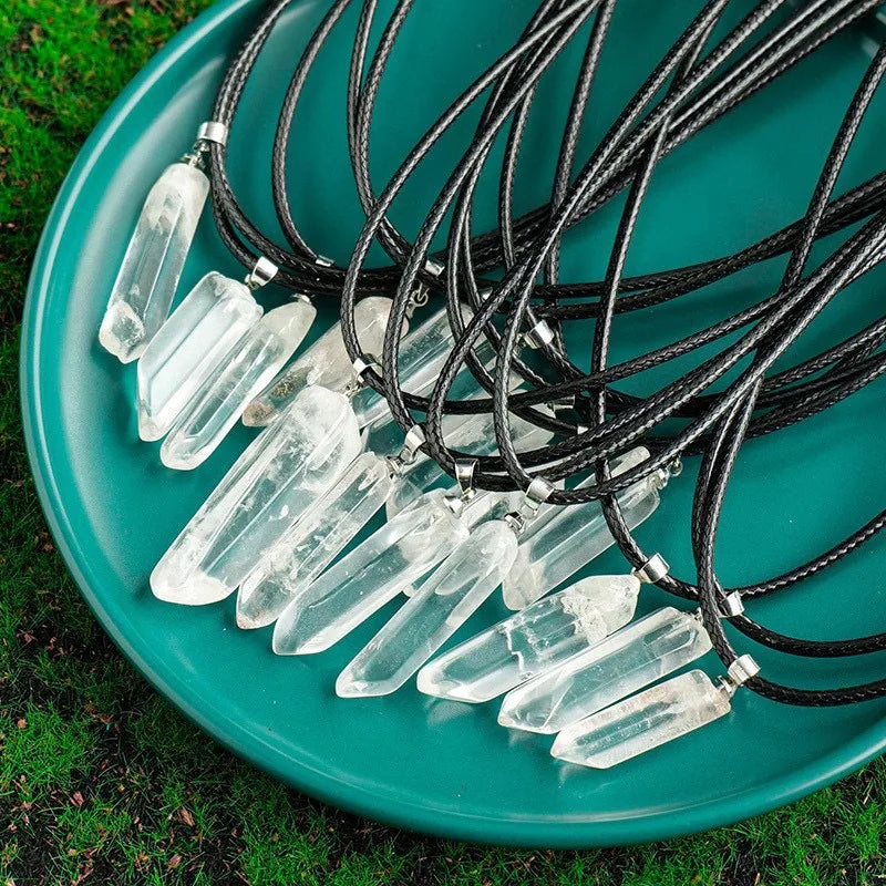 Factory Wholesale Price Healing Crystal Clear Quartz Point Pendant for Meditation