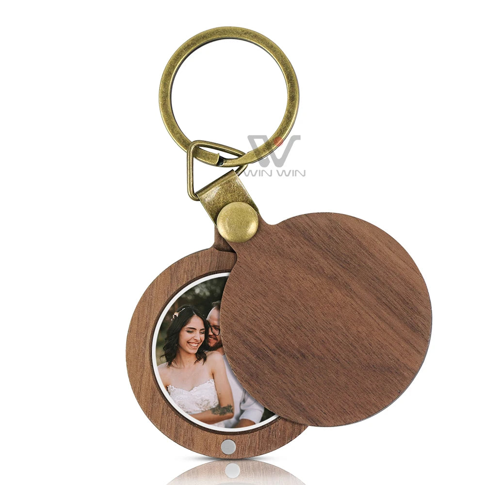 New Creative Photo Keychain Wooden Souvenir Gift Bag Pendant Birthday Gift for Elder or Couple