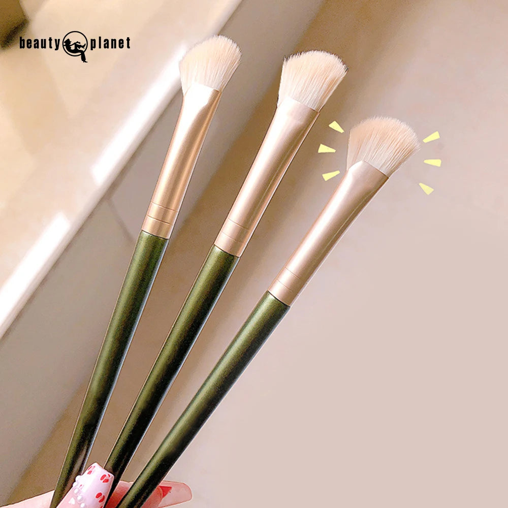 Beauty Planet Custom Plastic Other Makeup Tools Flat Contour Brush Contour Nose Shadow Highlight Makeup Brushes Kuromi Makeup