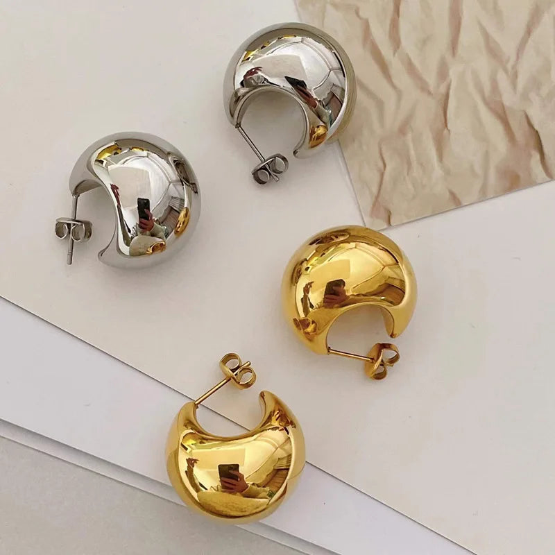 2023 Wholesale Fashion Jewelry S925 Silver Needle Modern Jewelry Metal Earrings Popular Design Smooth Mirror Gold Hoop Earrings