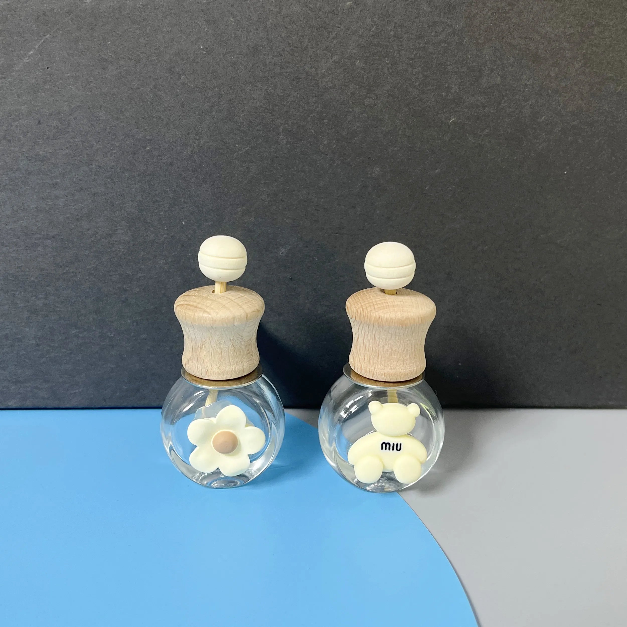 Air Freshener 8ml Square Clear Hot Sell Car Perfume Glass Bottle Vent Clip With Wooden Lid in Bulk Can Be Custom
