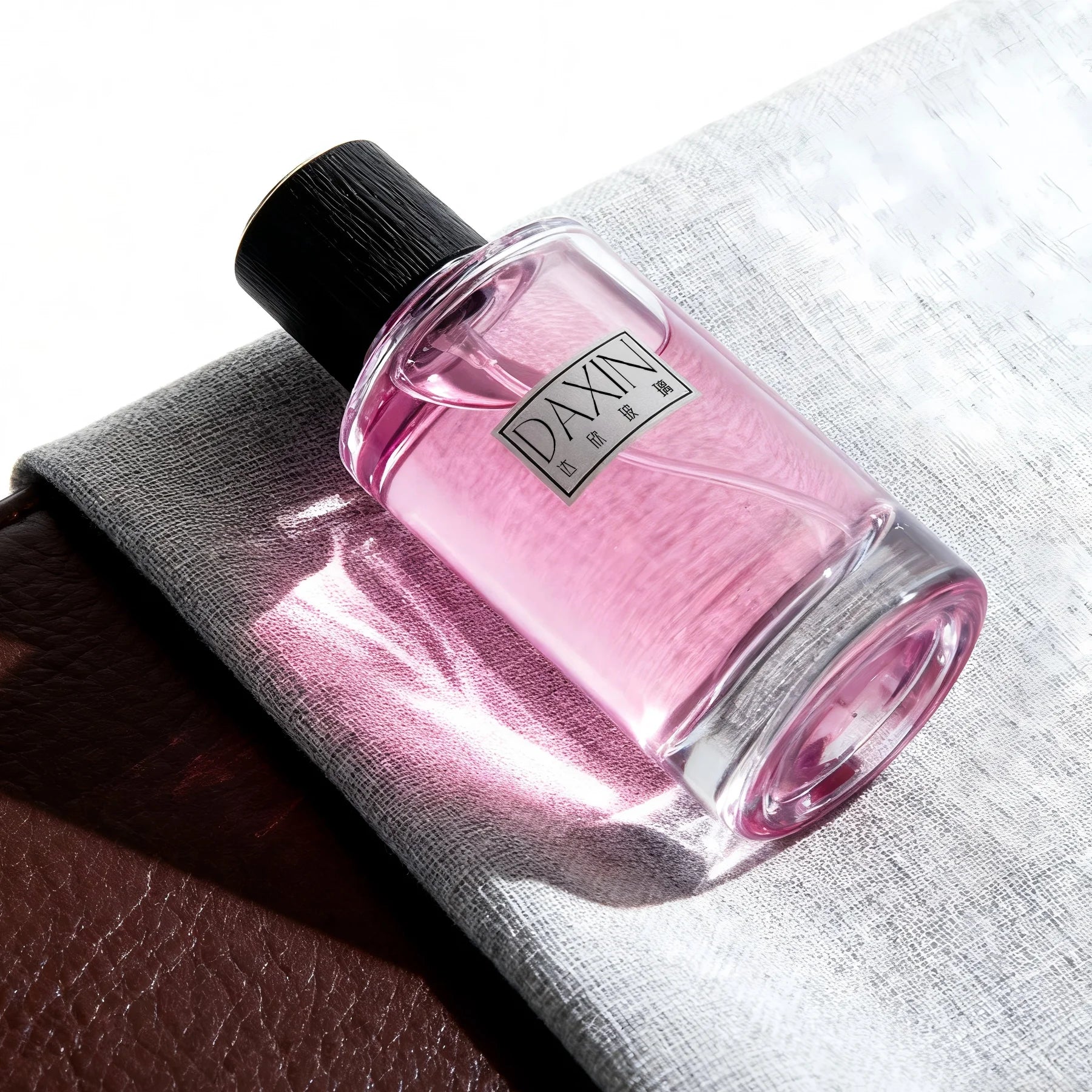 Luxury Irregular Perfume Bottle 30ml 50ml 100ml Unique Customize Spray Luxury Empty Glass Perfume Bottle