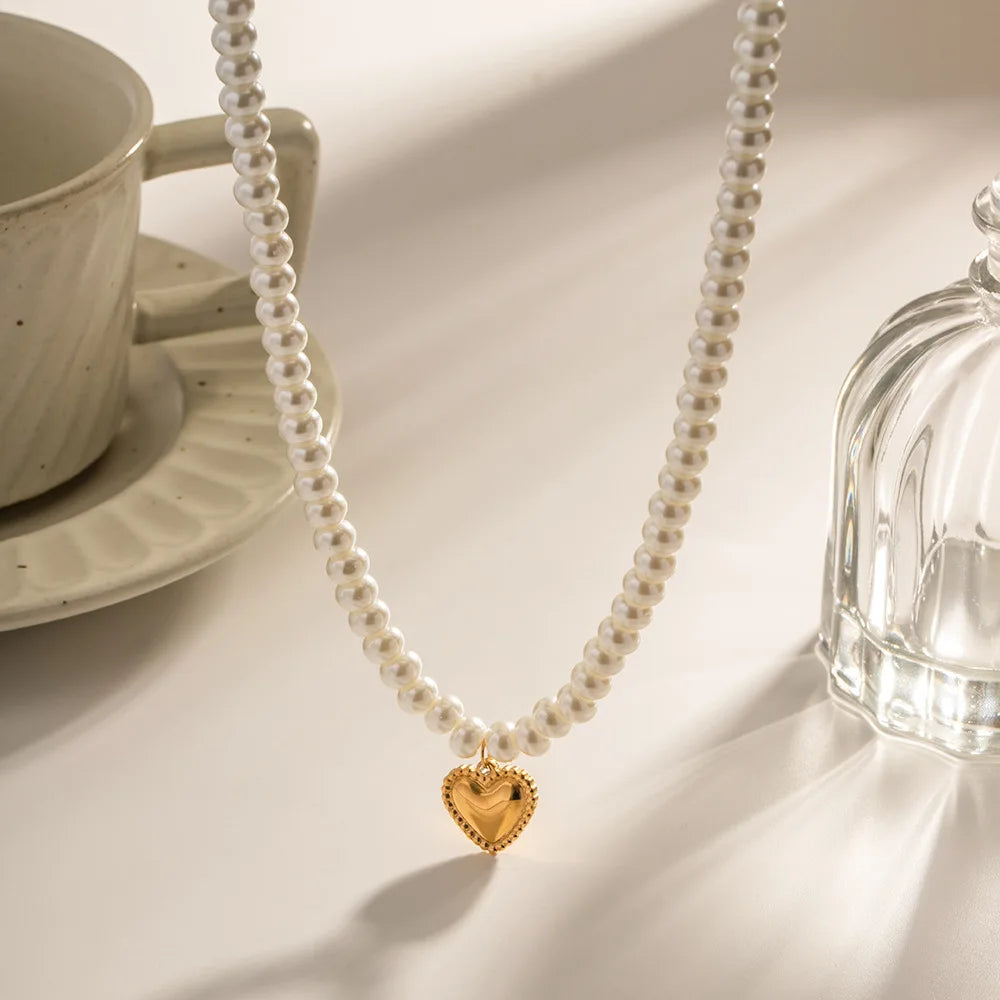Fashion Pearl Chain Choker Heart Shaped Pendant Non Tarnish Gold Plated Womens Stainless Steel Necklace