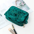 Custom logo Large Capacity Portable Designer Velvet Makeup Bags Travel Custom Private Label Makeup Bag Toiletry Bag for Women