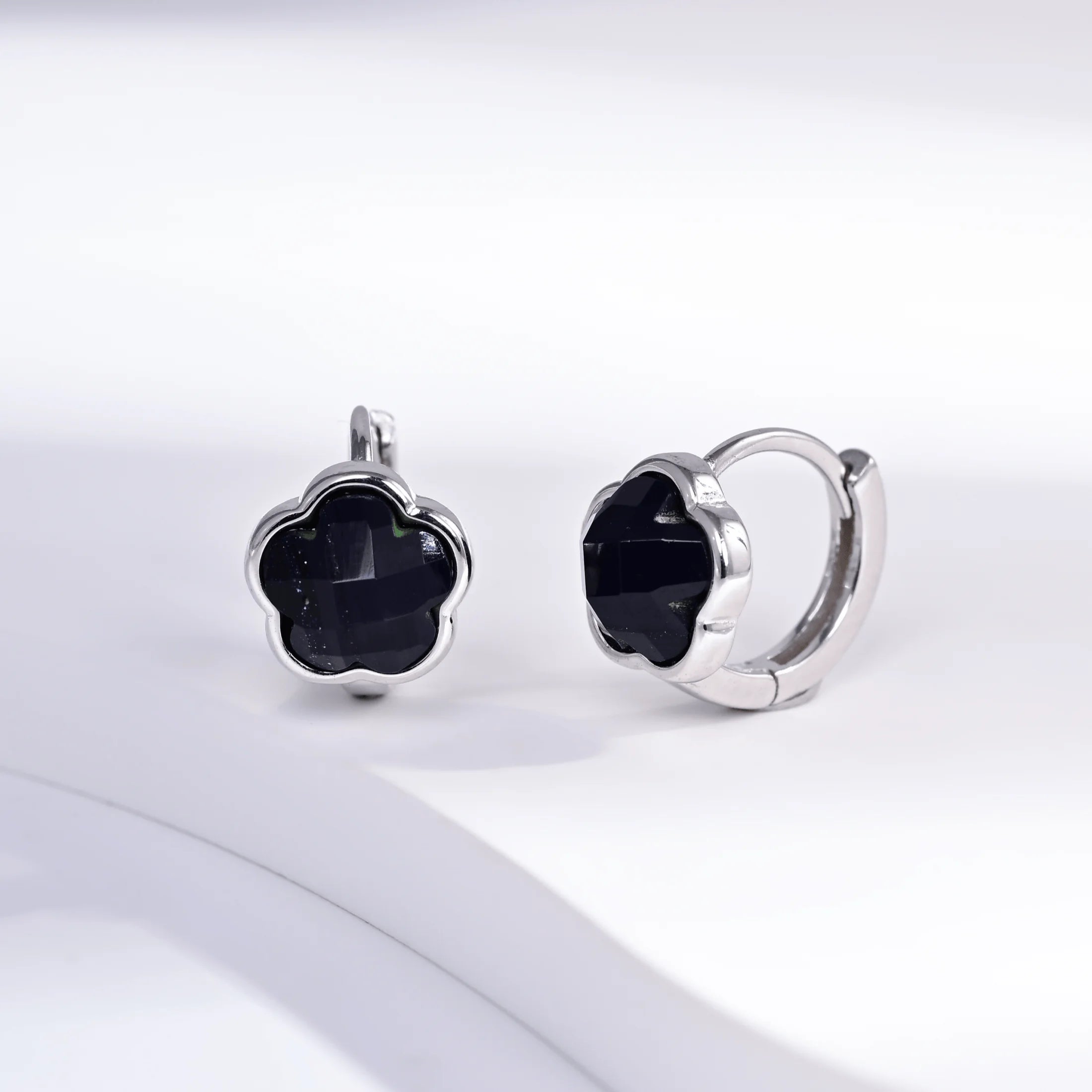 Wholesale Earrings Jewelry Rhodium Plated Man-Made Stone Flower Huggie 925 Sterling Silver Fine Jewelry Earrings