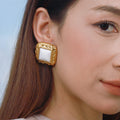 18K PVD Gold Plated White Agate Stud Earrings Trendy 18K PVD Stainless Steel Semi Texture Stone Earrings Geometric Bezel Setting