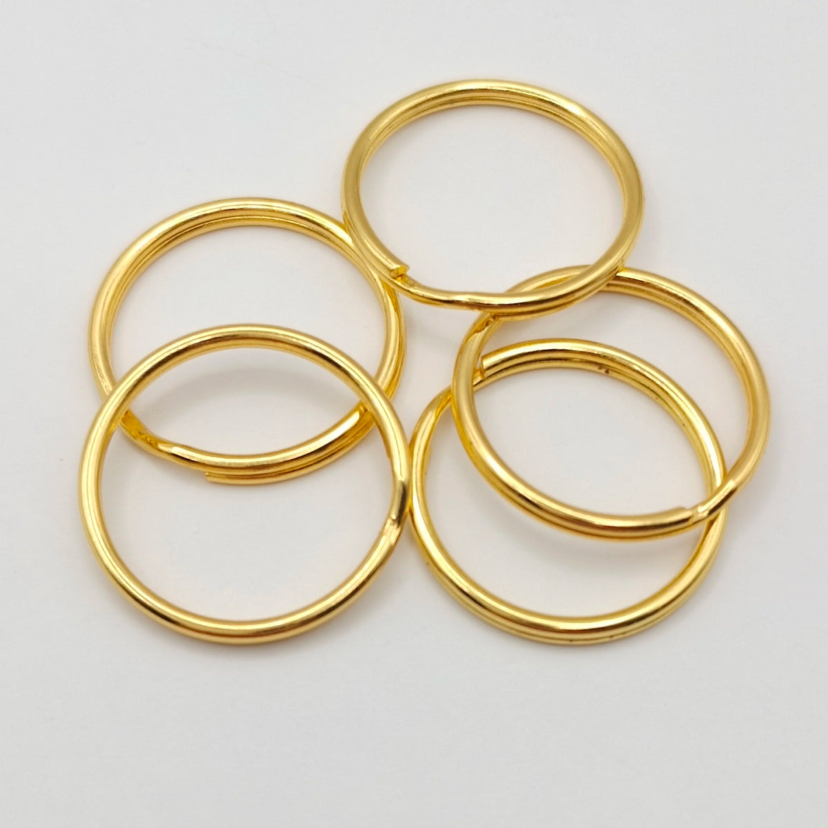 Low-price Wholesale of High-quality 25mm Round Split Key Rings Bulk Metal Flat Split KeyChains Rings Gold Keychain