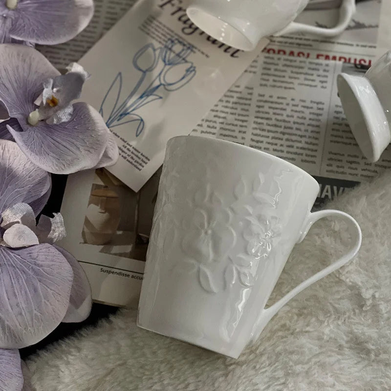 Ins Nordic Vintage Embossed Flower Ceramic Coffee Mug Bone China French Ceramic Water Cup