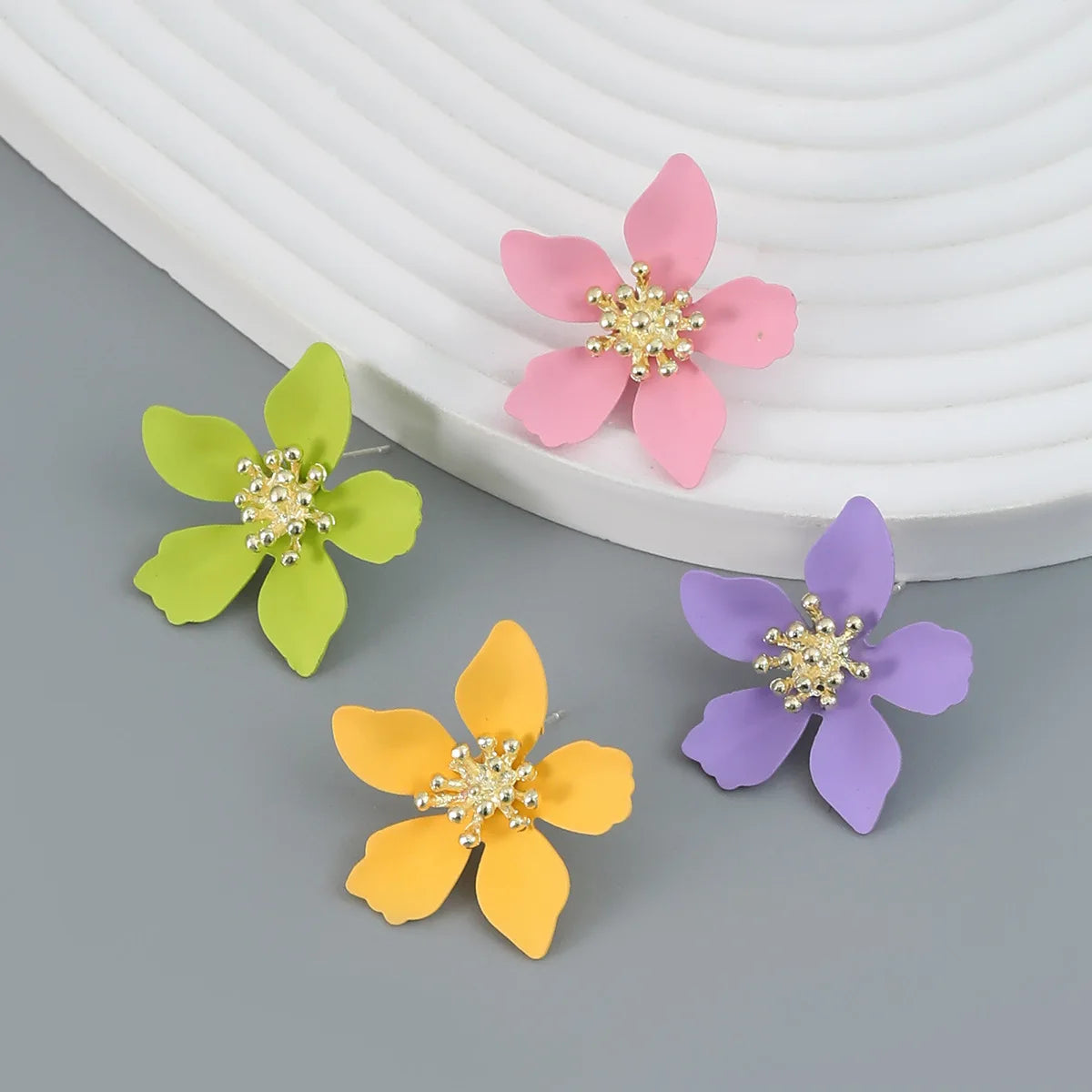 Summer New Arrival Cute Flower Earrings Girls Trendy Alloy Spray Painted Stud Flower Korean Earrings Jewelry