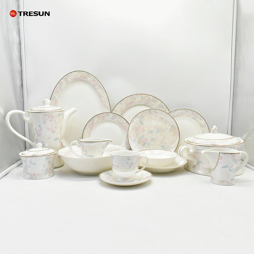 Luxury Tea Pot Gold Floral Design Service for 8 24 61 57-piece Tea Cup and Saucer Fruit or Dessert Bowls Dinnerware Set