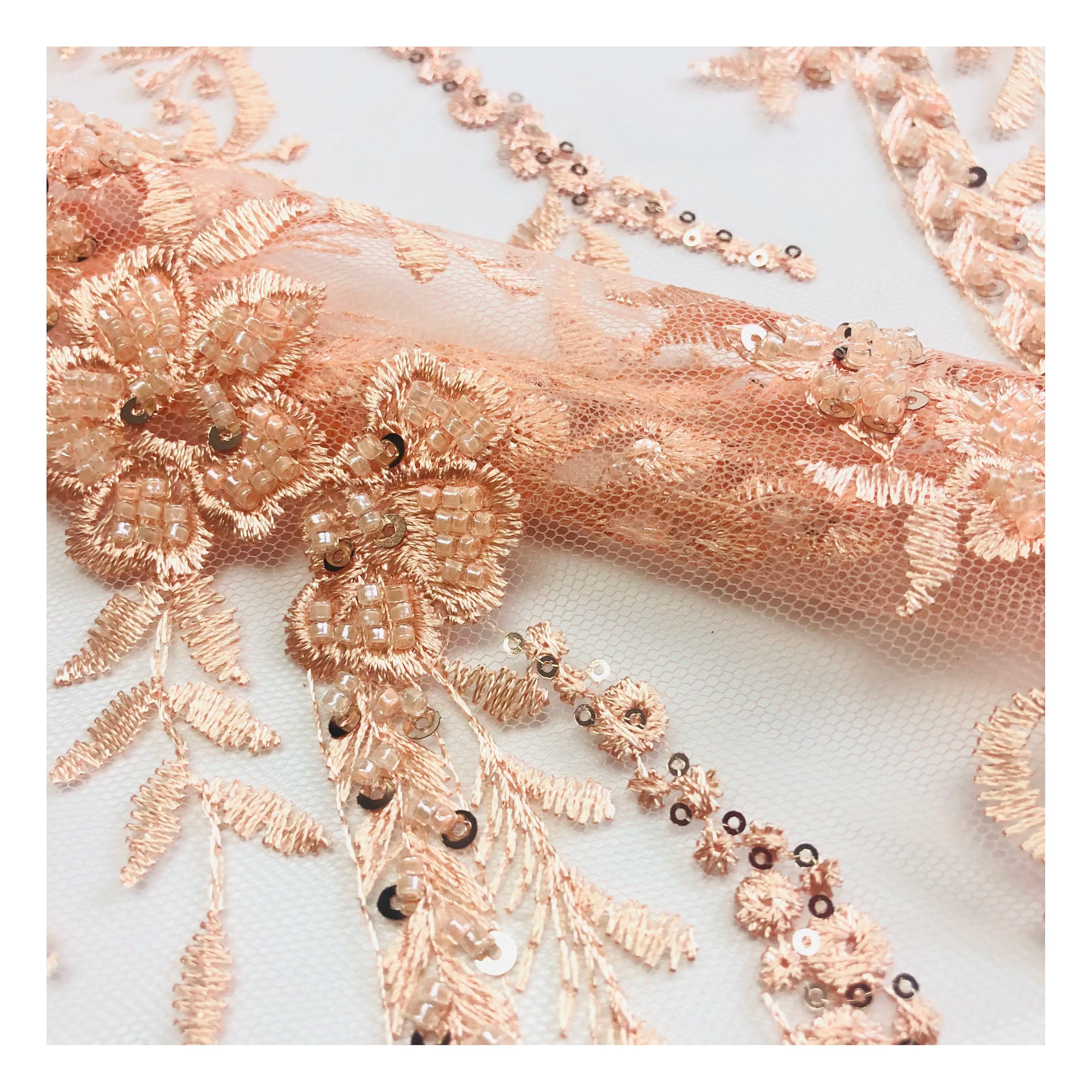 New Fashion Heavy Luxury 100% Polyester Eco-Friendly Sustainable Floral Pattern Mesh Lace Fabric Sequin Embroidery for Wedding