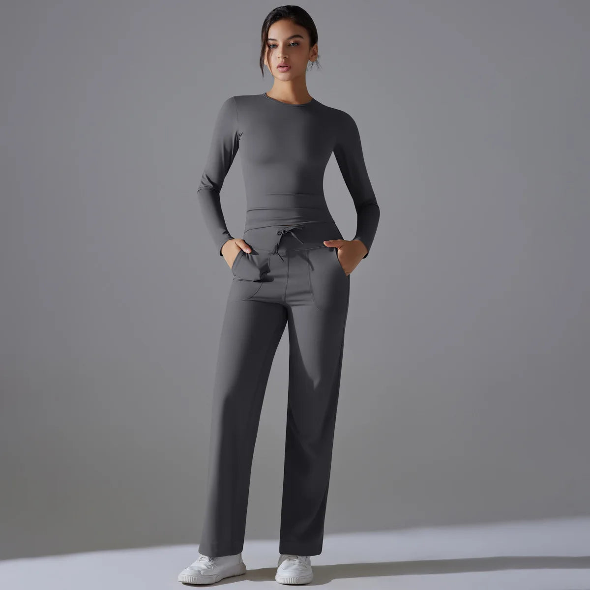 Best Selling 2026 Collection Women's Yoga Set Reversible Waterproof Highly Fashionable Unique Style Breathable Nylon Solid