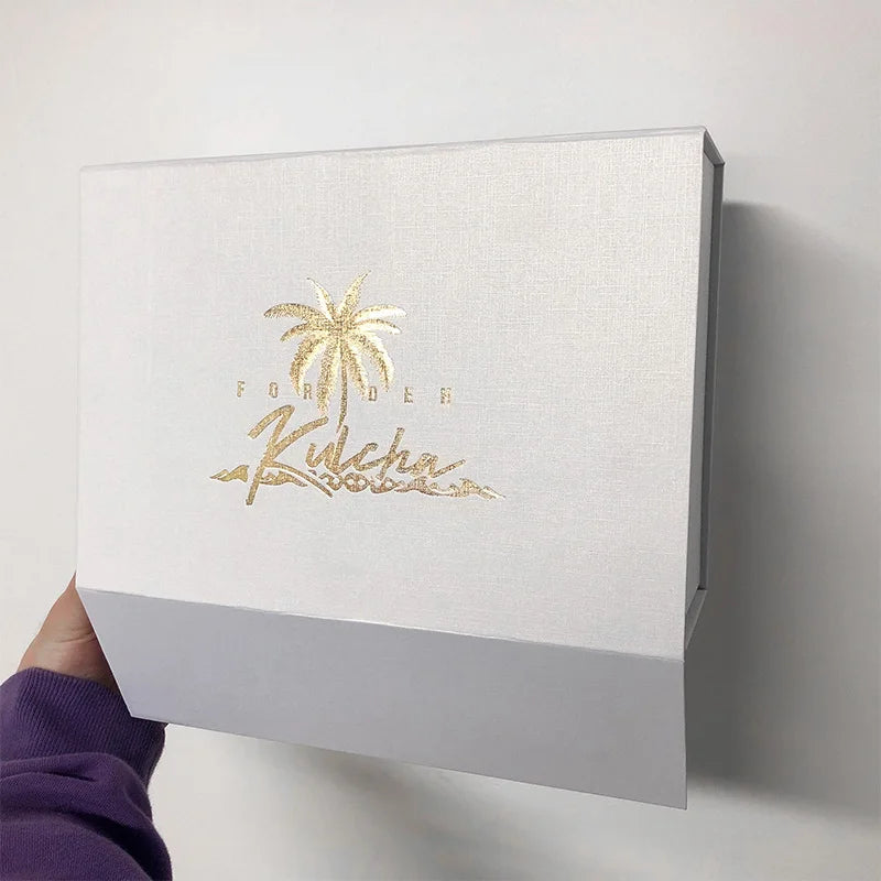 Custom Logo Flat Pack Rigid Cardboard Gift Box Magnetic Closure Foldable Packaging for Clothing Shoes Matt Lamination for Shoe
