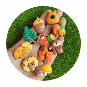 25mm Autumn Theme Resin Charms Tree Leaf Nut Squirrel Mushroom Flatback Figurines for Cell Phone Case Jewelry Making
