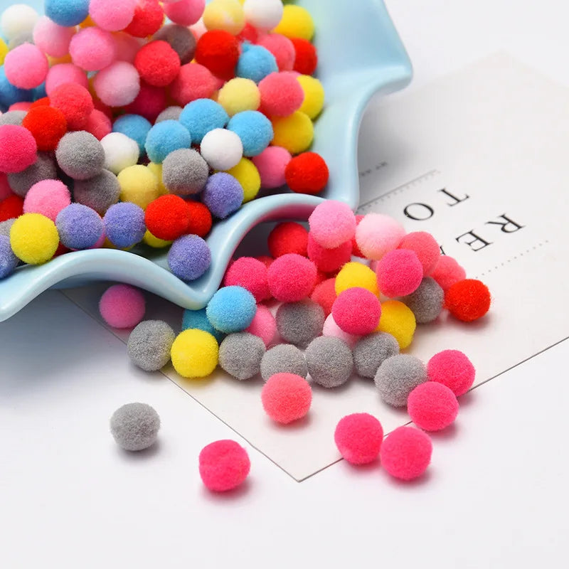 DIY Pompoms 8 10 15 20 25 30mm Soft Pompones Fluffy Plush Crafts DIY Pom Poms Ball Furball Home Decor Sewing Supplies SD200