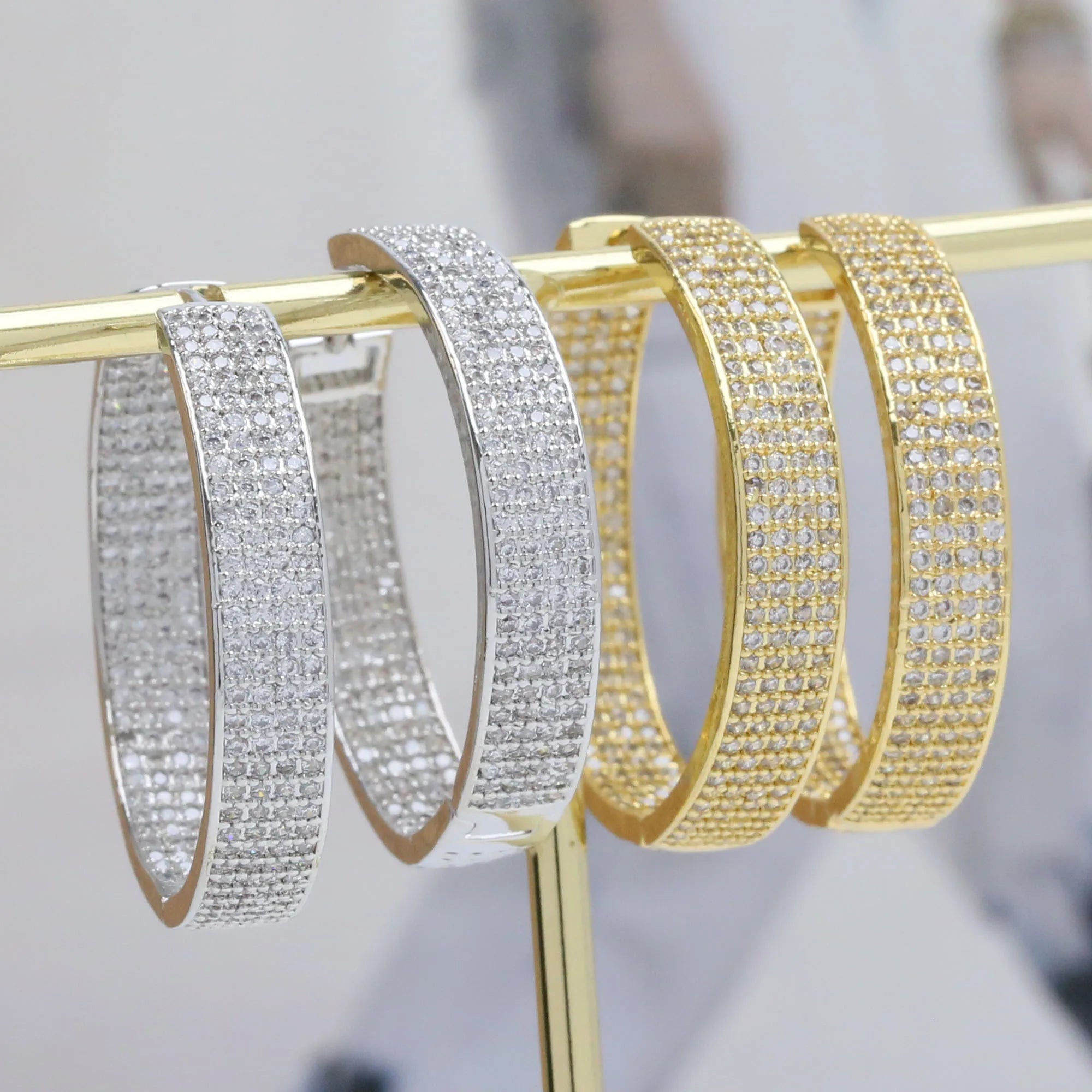 Fashion Full Mosaic Cubic Zirconia Charm Hoop Earrings Vintage Huggies Wedding Gift 18K Gold Plated Women's Jewelry