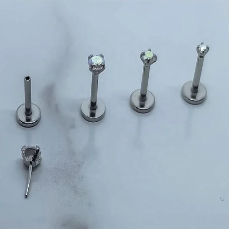 ASTM F136 Titanium Prong Set Cubic Zircon Threadless Labret Piercing Fashion Body Jewelry