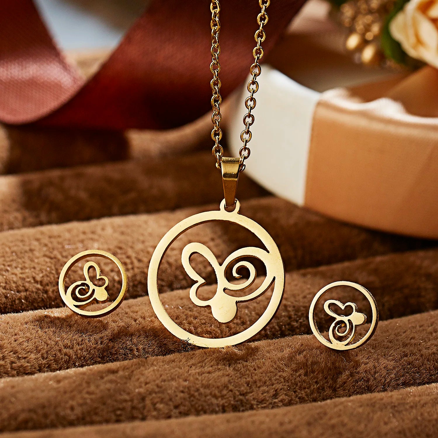 New Female Fashion Simple Gold Plating Stainless Steel Butterfly Fish Bone Heart Hollow Necklace Earrings Set for Women Party