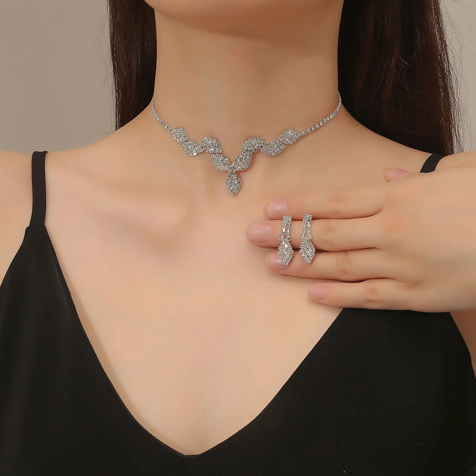 Bridal Wedding Jewelry Bright Crystal Rhinestone Necklace Earrings Jewelry Set