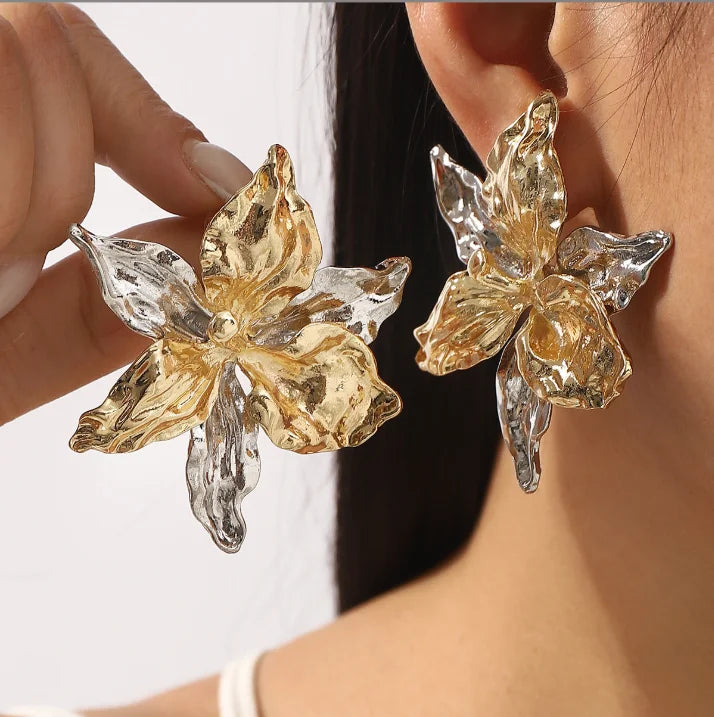Vintage Metal Big Flower Earrings for Women Gold Silver Color Drop Earring Women Jewelry Party Gift