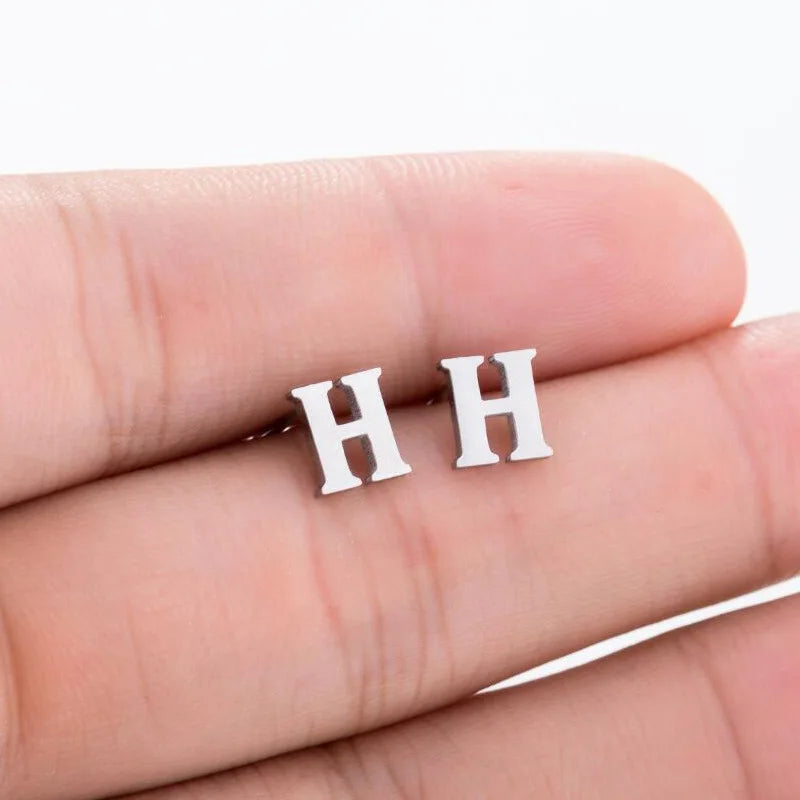Customized 18K Gold Plated English 26 Initial Letter Letter Gold Plated Alphabet Letter Stud Earrings Wholesale
