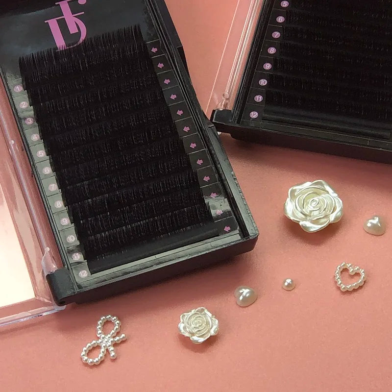 Wholesale Qingdao DF Classic Eyelash Extensions Mixed Natural Individual Lashes of Different Lengths Classic Mink Lashes