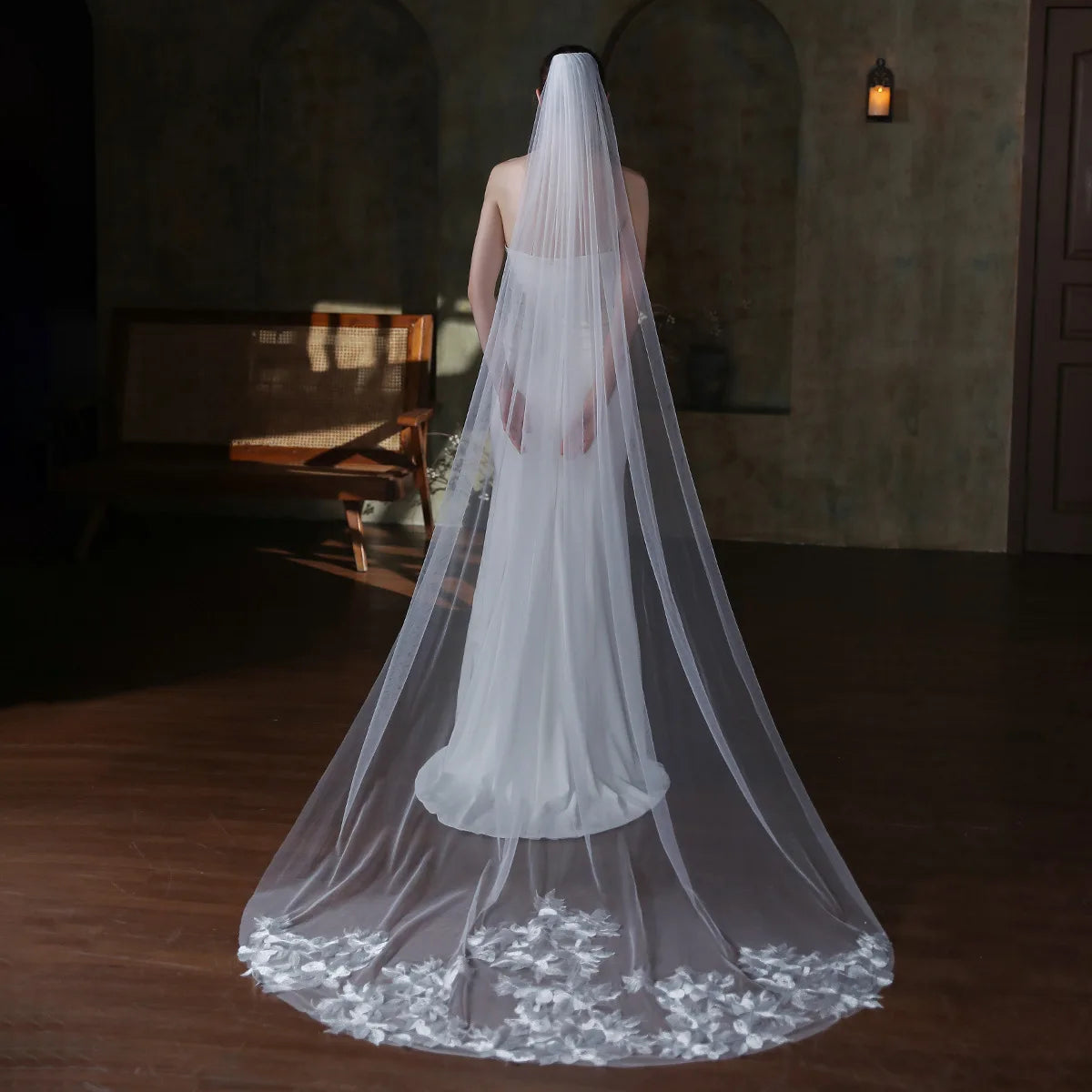 SLBRIDAL Ivory Simple Lace Flower Cathedral Bridal Veils With Combs Wedding Veils Wedding Wear Accessories for Bride Marriage