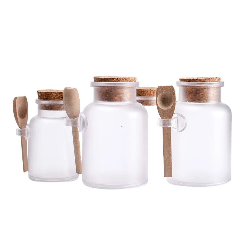 100g 200g 300g Food Storage Kitchenware clear Transparent Empty Salt Spice Plastic Bottle Jar Container with Wood Cork and Spoon
